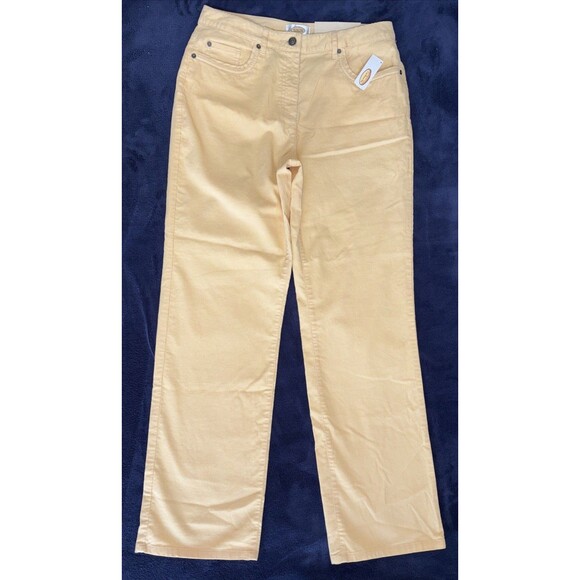 NWT Ladies Talbots Pale Yellow Mid Rise Boot Cut Stretch Corduroy Pants Size 10 - Picture 1 of 8